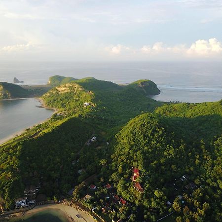 Bruce'S Hideout Hotel Bumbang Ngoại thất bức ảnh