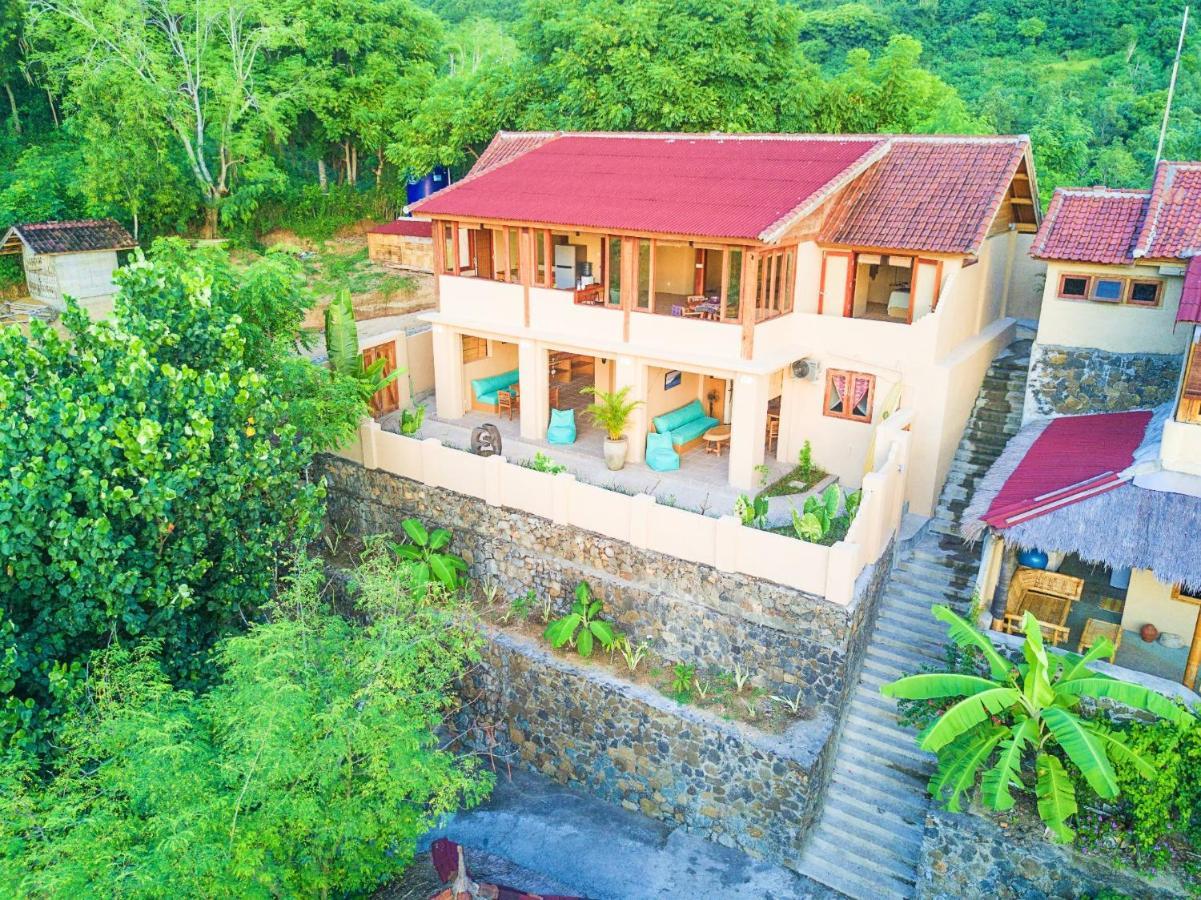 Bruce'S Hideout Hotel Bumbang Ngoại thất bức ảnh