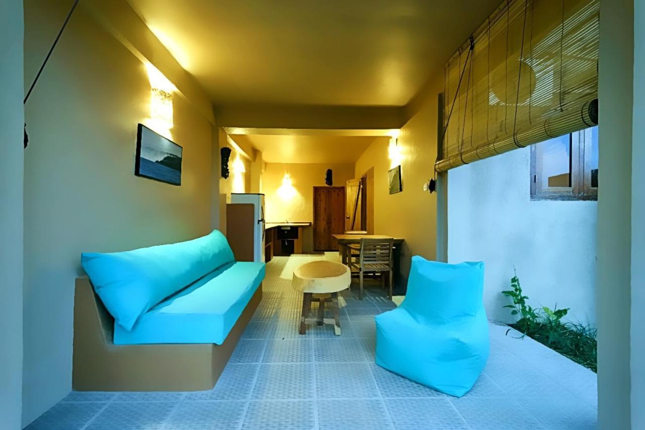 Bruce'S Hideout Hotel Bumbang Ngoại thất bức ảnh