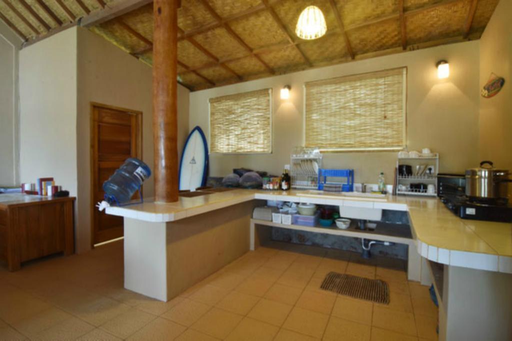Bruce'S Hideout Hotel Bumbang Ngoại thất bức ảnh