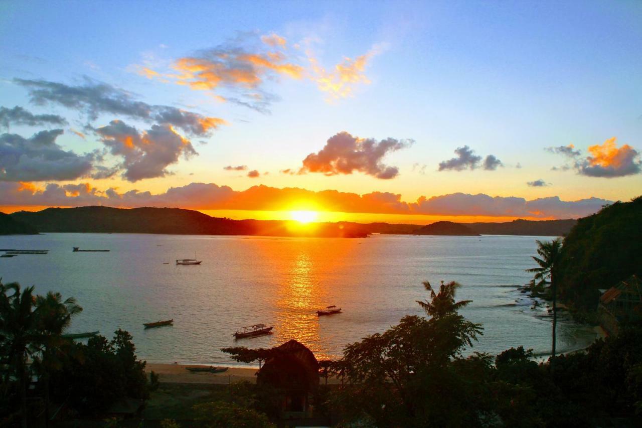 Bruce'S Hideout Hotel Bumbang Ngoại thất bức ảnh